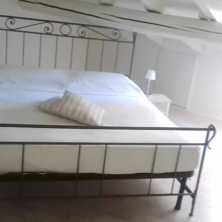 Guest house Fontana 3*